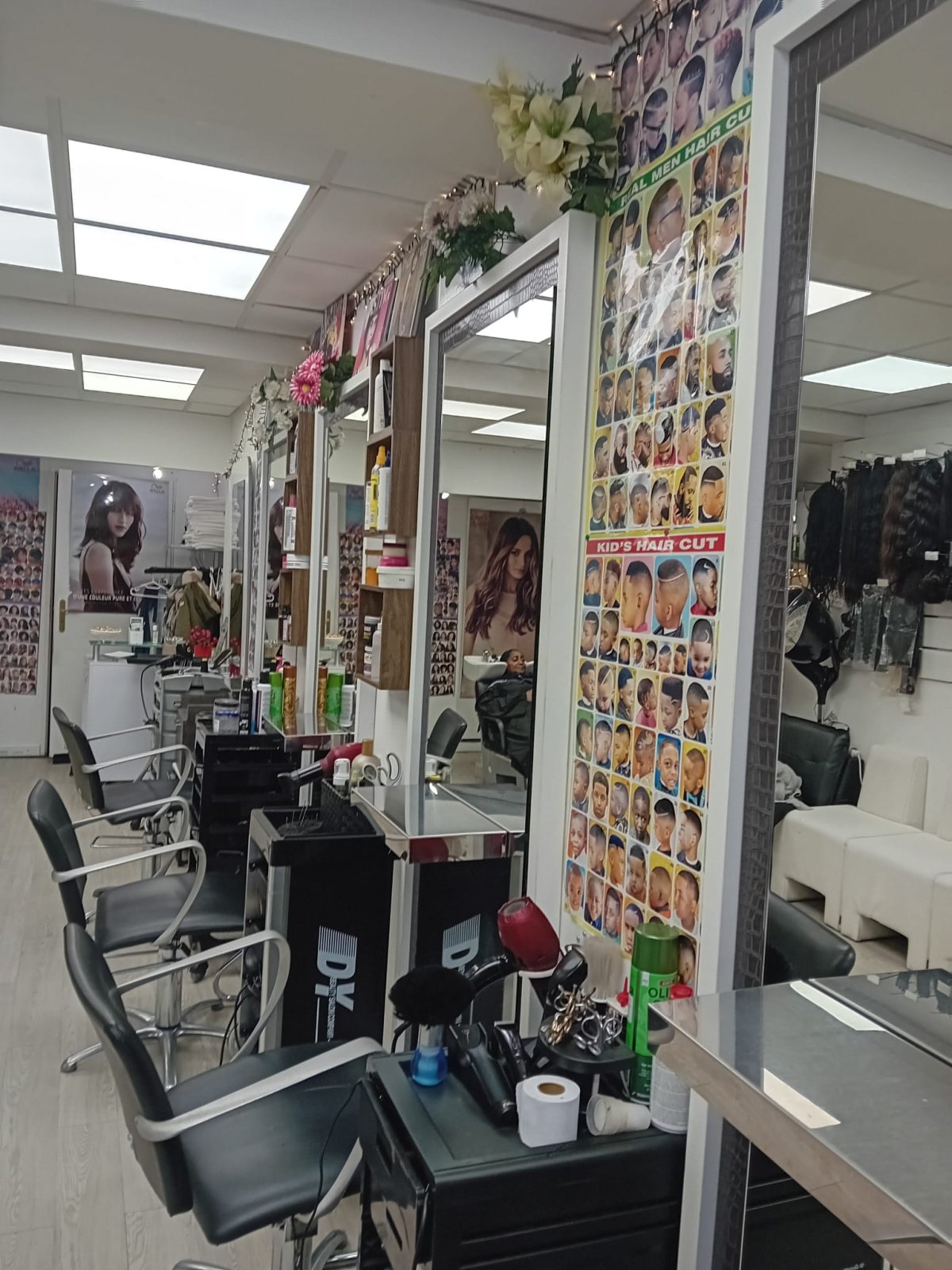 Coiffure sur mesure à Lyon 7 – Votre style prend forme dans notre salon